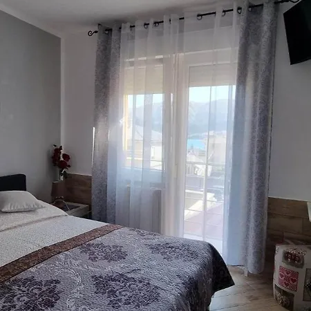 Apartman With Parking Space Baska, Krk - 23618 *