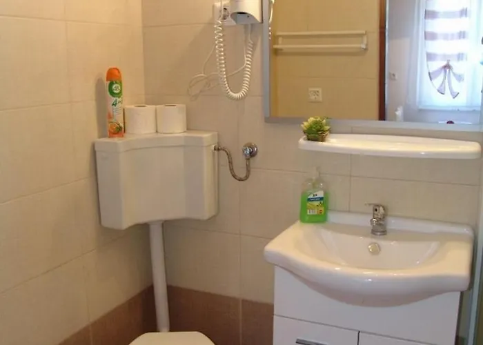 Apartament With Parking Space Baska, Krk - 23618 Baška